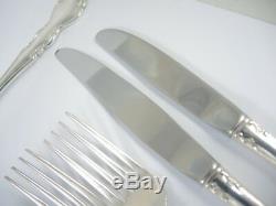 Vintage Oneida Dover silver plate cutlery set for 6. 44 pieces