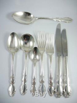 Vintage Oneida Dover silver plate cutlery set for 6. 44 pieces