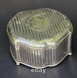 Wilcox USA Antique Art Nouveau Trinket Jewellery Box Silver Plated6003