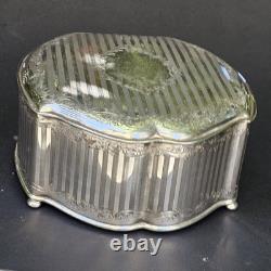Wilcox USA Antique Art Nouveau Trinket Jewellery Box Silver Plated6003