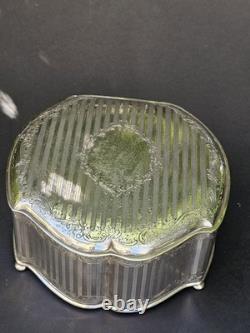 Wilcox USA Antique Art Nouveau Trinket Jewellery Box Silver Plated6003