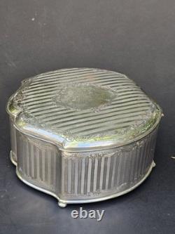 Wilcox USA Antique Art Nouveau Trinket Jewellery Box Silver Plated6003