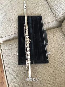 Yamaha Siver plated 225S flute with original case. Excellent condition