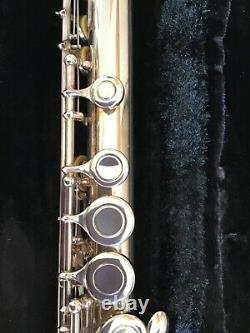 Yamaha Siver plated 225S flute with original case. Excellent condition