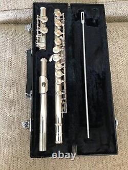 Yamaha Siver plated 225S flute with original case. Excellent condition